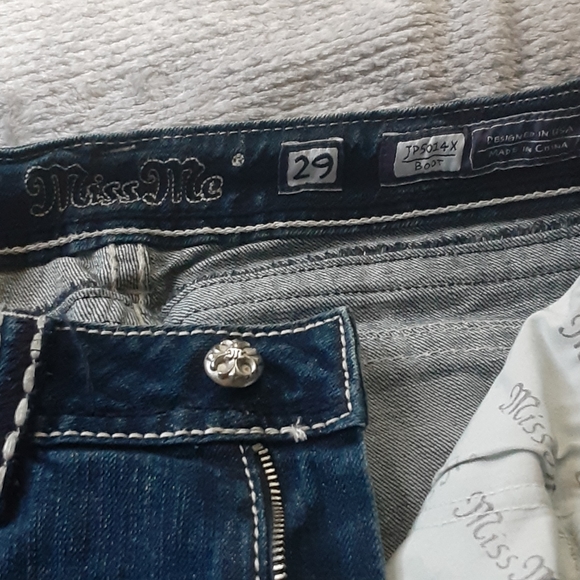Miss Me Jeans size 29 waist 34-36 inseam. - Picture 4 of 7